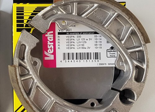 Bố thắng sau xe máy Piaggio Vespa LX 150 chính hãng Vesrah Nhật Bản